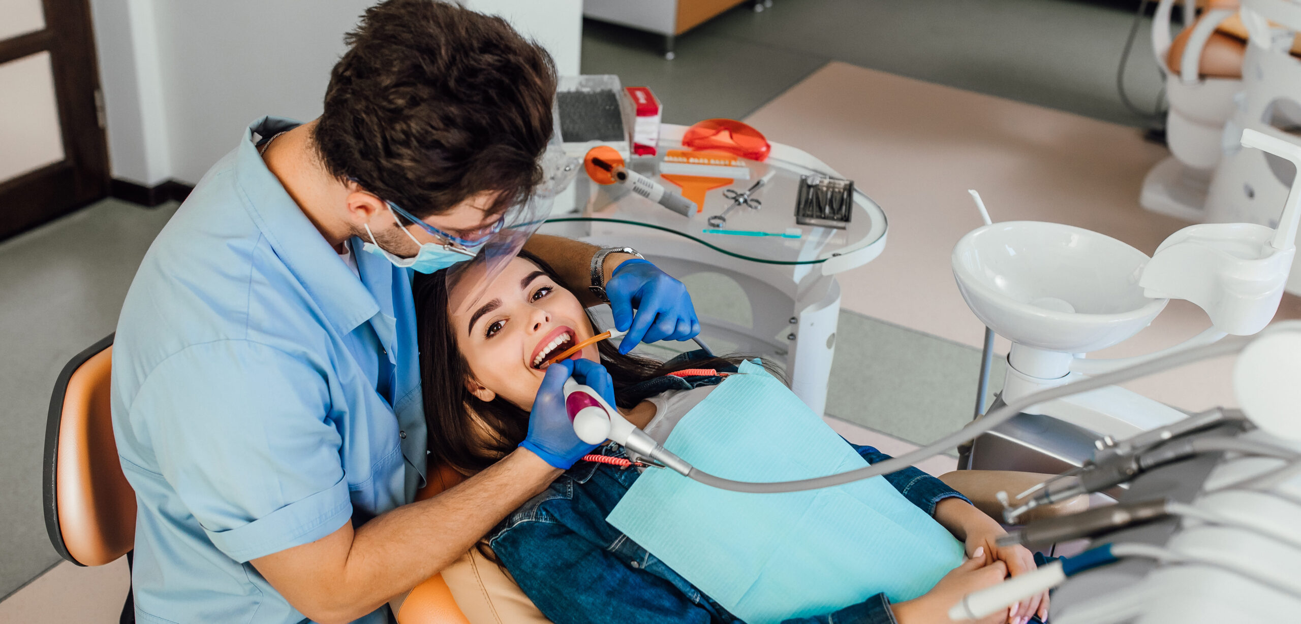 smile designing dentist in Kolkata