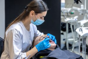 Top Benefits of Getting Dental Implants in Kolkata